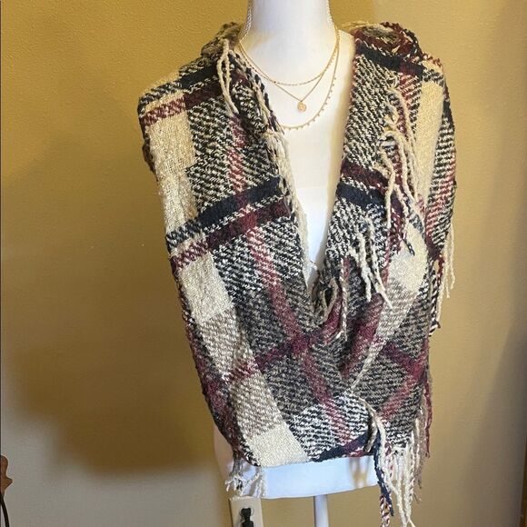 Rampage Multicolor Knit Shawl - Picture 1 of 3